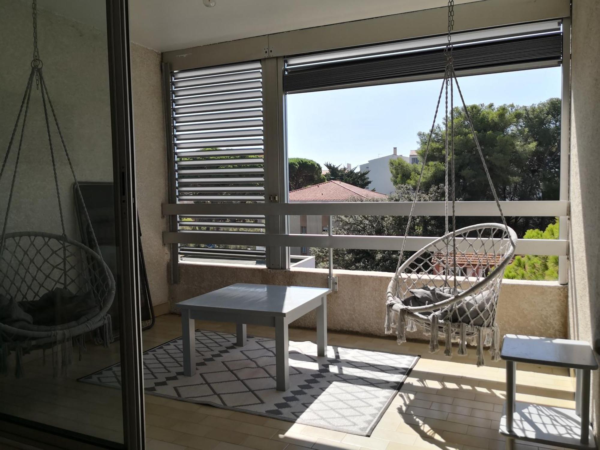 Studio A Hyeres Port - Proche De Toutes Commodites Bagian luar foto